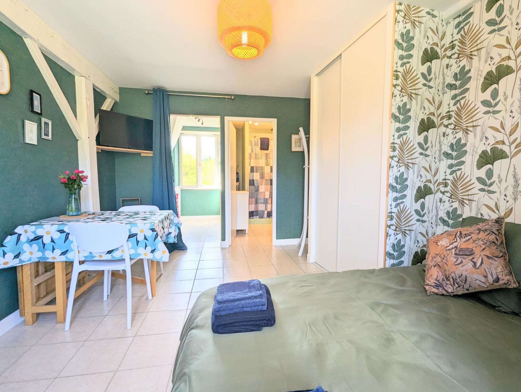 Studio Silhem Saint-Germain-les-Belles Bagian luar foto